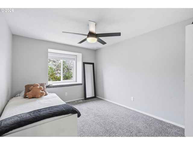 16070 Sw THERESA Ct, Beaverton, OR 97007