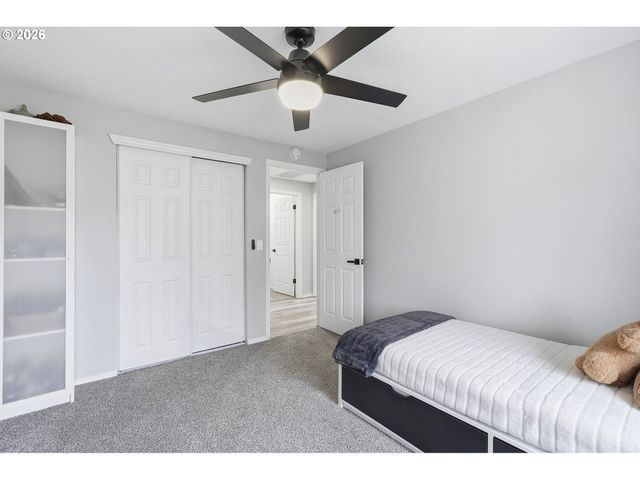 16070 Sw THERESA Ct, Beaverton, OR 97007