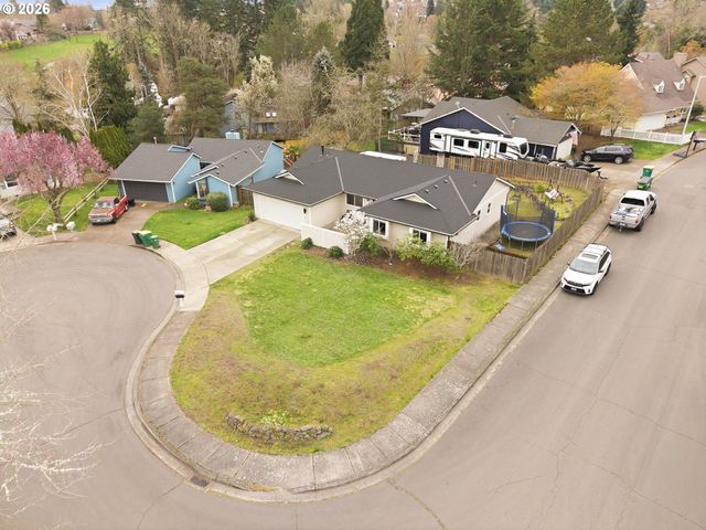 16070 Sw THERESA Ct, Beaverton, OR 97007