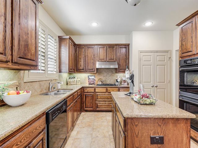 923 South Fork Drive, Allen, TX 75013