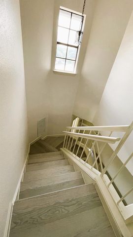 1300 Lauretta Wood DR, Cedar Park, TX 78613