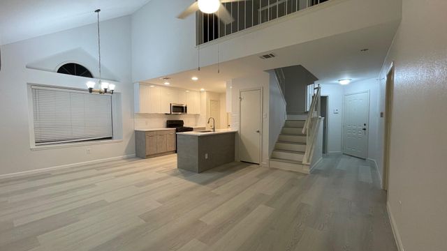 1300 Lauretta Wood DR, Cedar Park, TX 78613