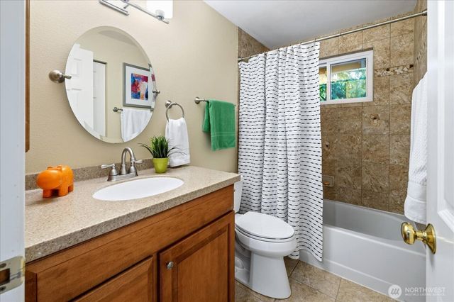 22414 NE 12th Court, Sammamish, WA 98074