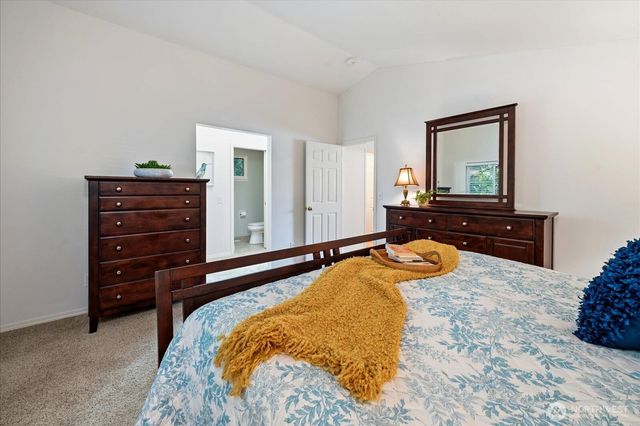 22414 NE 12th Court, Sammamish, WA 98074