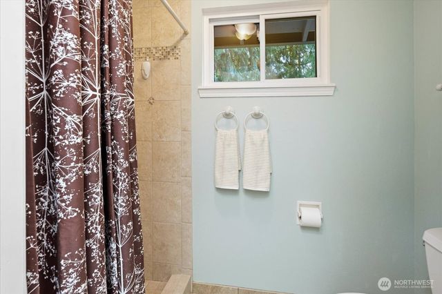 22414 NE 12th Court, Sammamish, WA 98074