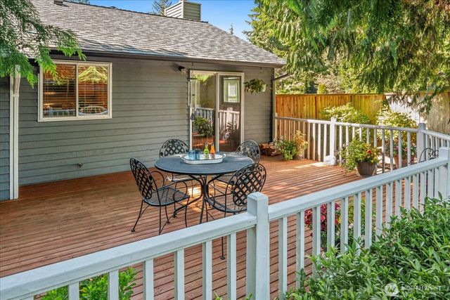 22414 NE 12th Court, Sammamish, WA 98074