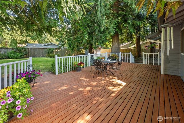 22414 NE 12th Court, Sammamish, WA 98074