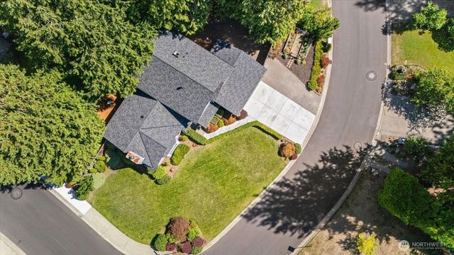 22414 NE 12th Court, Sammamish, WA 98074