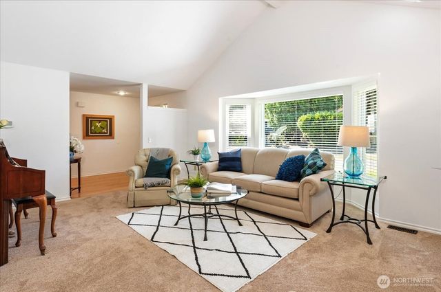 22414 NE 12th Court, Sammamish, WA 98074
