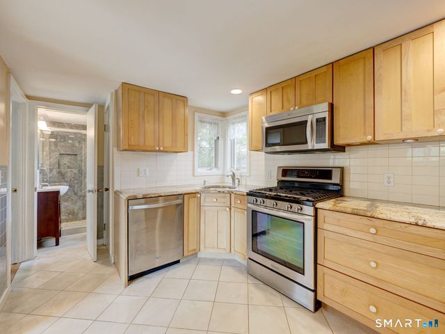 120 Highland Avenue, Branford, CT 06405