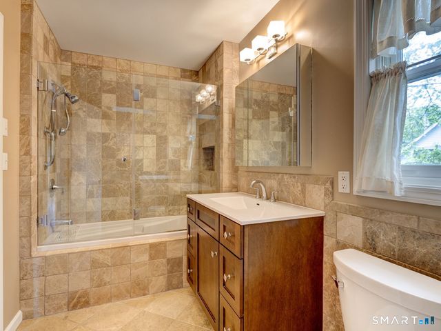 120 Highland Avenue, Branford, CT 06405