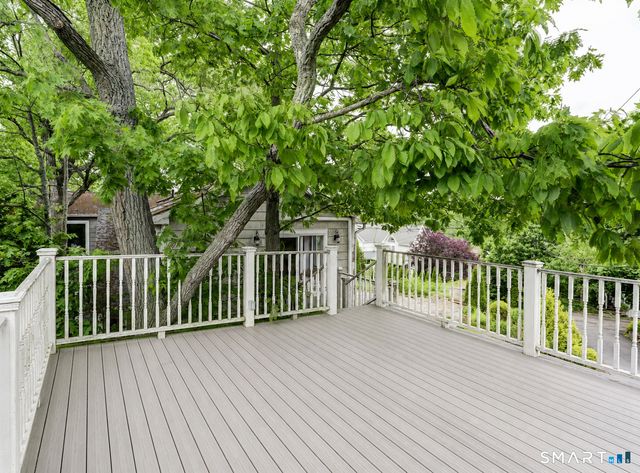 120 Highland Avenue, Branford, CT 06405