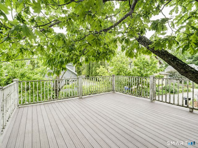 120 Highland Avenue, Branford, CT 06405