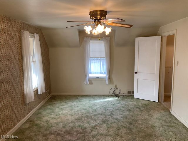 2824 S Meridian Road, Youngstown, OH 44511