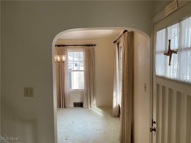 2824 S Meridian Road, Youngstown, OH 44511