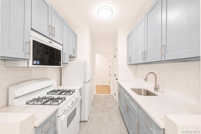 2925 Matthews Avenue 2H, Bronx, NY 10467