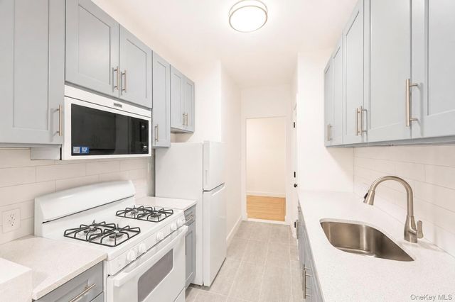 2925 Matthews Avenue 2H, Bronx, NY 10467