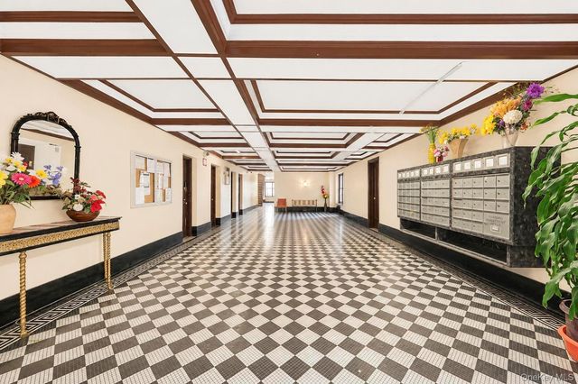 2925 Matthews Avenue 2H, Bronx, NY 10467