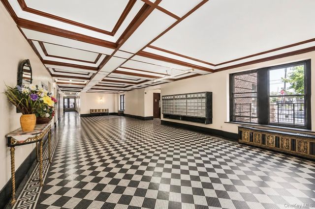 2925 Matthews Avenue 2H, Bronx, NY 10467