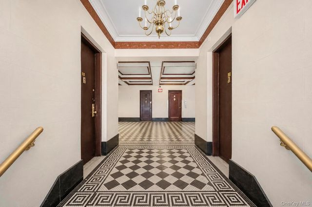 2925 Matthews Avenue 2H, Bronx, NY 10467