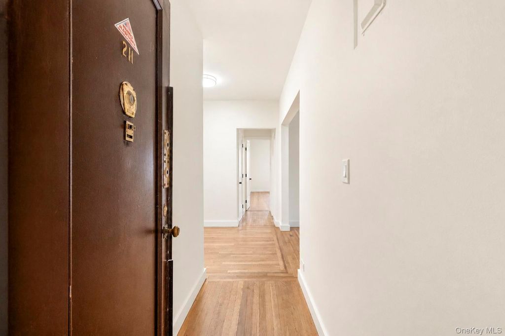 2925 Matthews Avenue 2H, Bronx, NY 10467 — photo 4