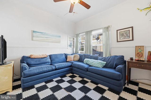 128 W ROBERTS AVE, Wildwood, NJ 08260