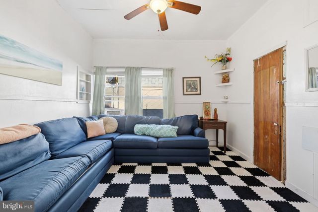 128 W ROBERTS AVE, Wildwood, NJ 08260