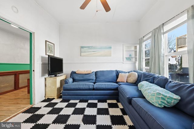 128 W ROBERTS AVE, Wildwood, NJ 08260