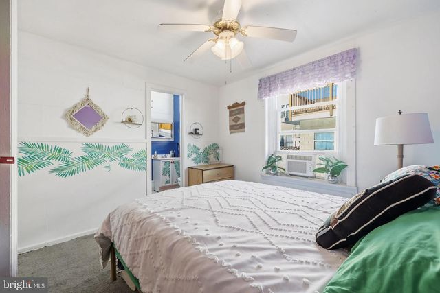 128 W ROBERTS AVE, Wildwood, NJ 08260