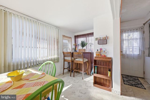 128 W ROBERTS AVE, Wildwood, NJ 08260