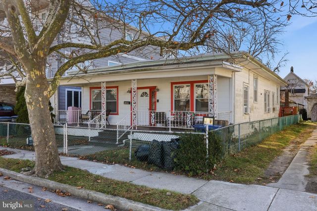 128 W ROBERTS AVE, Wildwood, NJ 08260