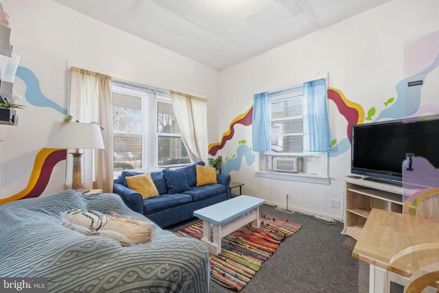 128 W ROBERTS AVE, Wildwood, NJ 08260