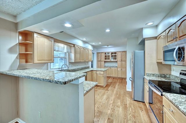 447 White Oak Drive, Edgewood, KY 41017