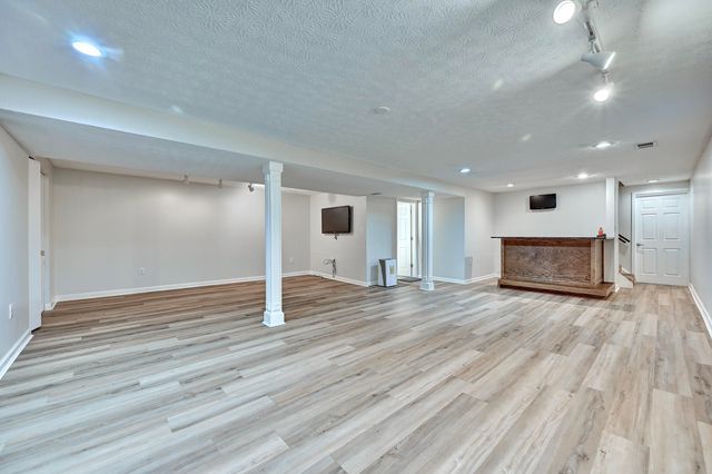 447 White Oak Drive, Edgewood, KY 41017