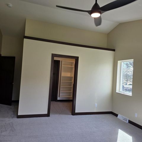23 Heather Drive, Cottage Grove, WI 53527