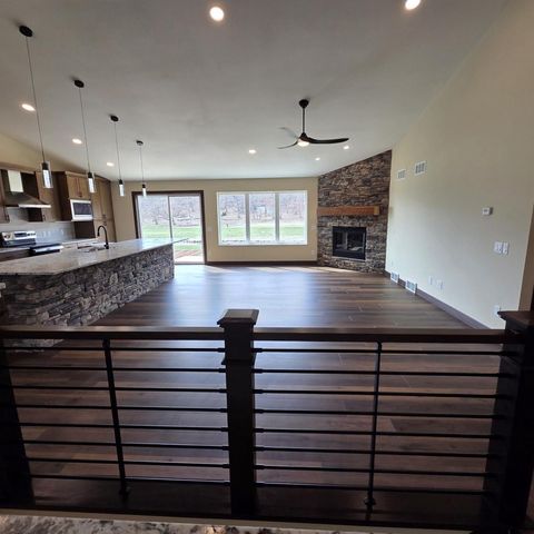 23 Heather Drive, Cottage Grove, WI 53527