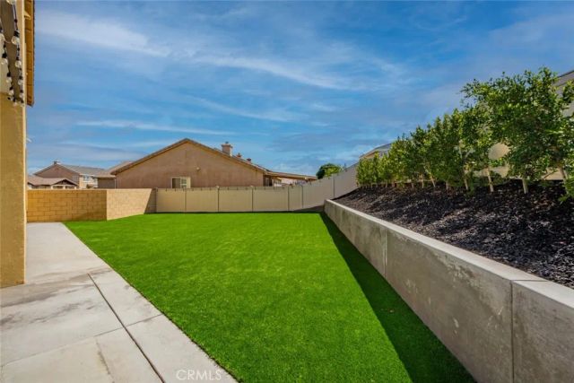 12913 Tehachapi Street, Hesperia, CA 92344