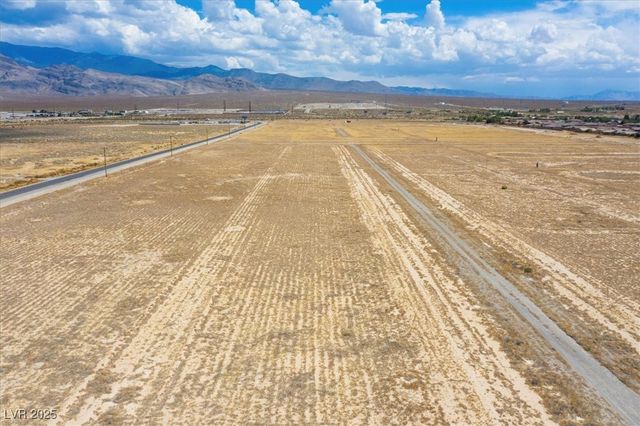 5290 East Roger Street, Pahrump, NV 89048