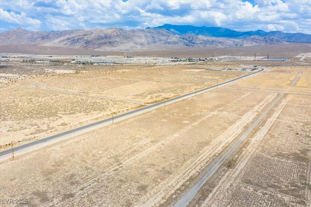 5290 East Roger Street, Pahrump, NV 89048