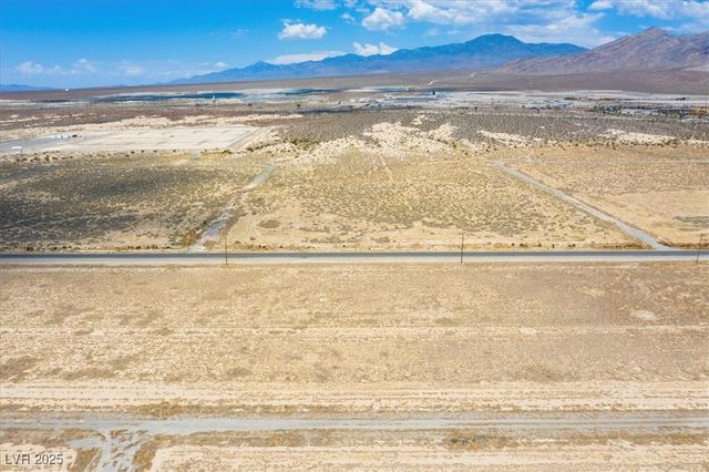5290 East Roger Street, Pahrump, NV 89048