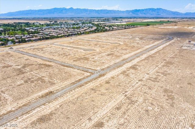 5290 East Roger Street, Pahrump, NV 89048