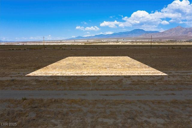 5290 East Roger Street, Pahrump, NV 89048