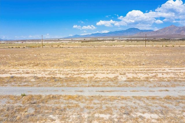 5290 East Roger Street, Pahrump, NV 89048