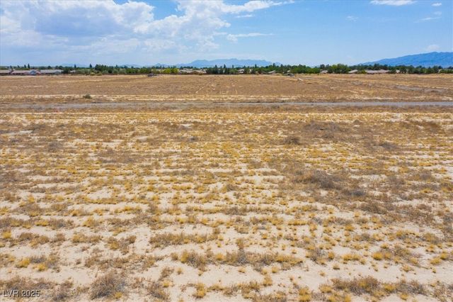 5290 East Roger Street, Pahrump, NV 89048