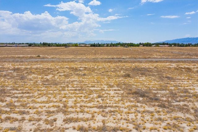 5290 East Roger Street, Pahrump, NV 89048