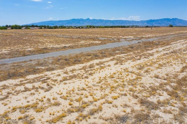 5290 East Roger Street, Pahrump, NV 89048