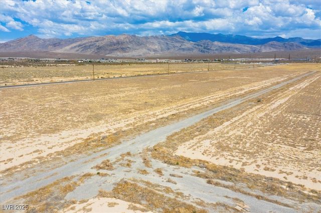 5290 East Roger Street, Pahrump, NV 89048