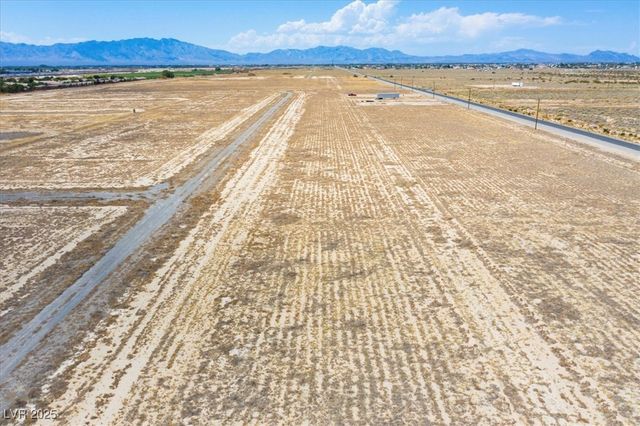 5290 East Roger Street, Pahrump, NV 89048