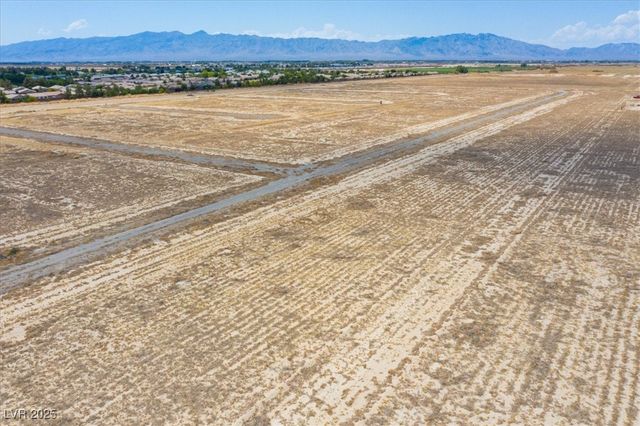 5290 East Roger Street, Pahrump, NV 89048