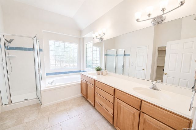 2527 Somerall, San Antonio, TX 78248